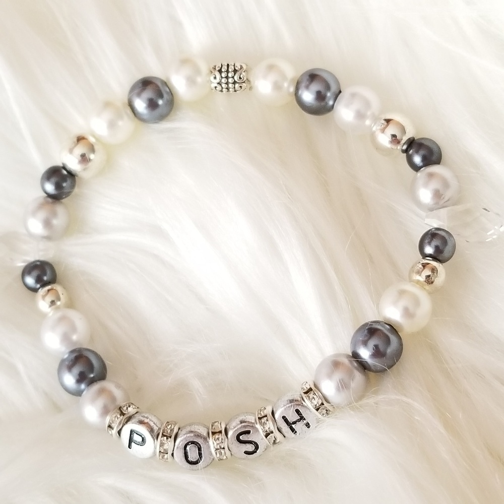 POSH Artisan Silver, Gunmetal & Pearl  Bracelet - Picture 4 of 8